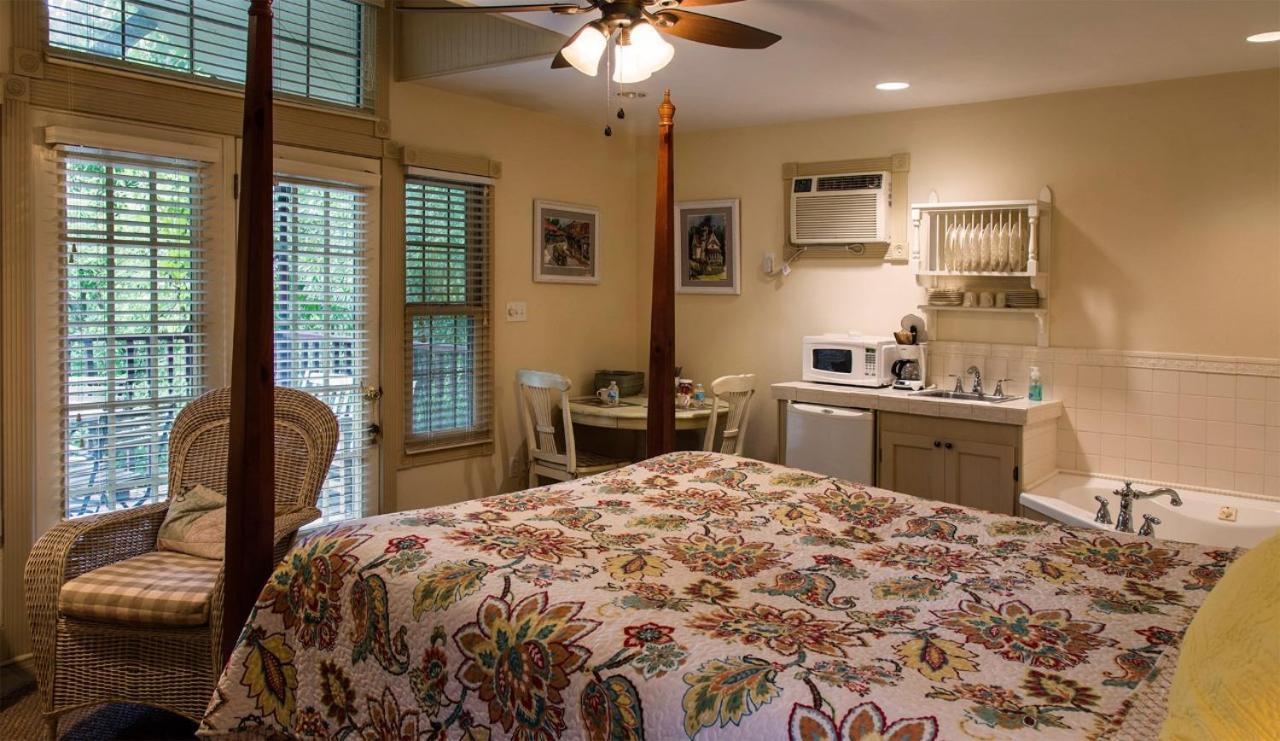 Hidden Springs Bed And Breakfast Eureka Springs Esterno foto