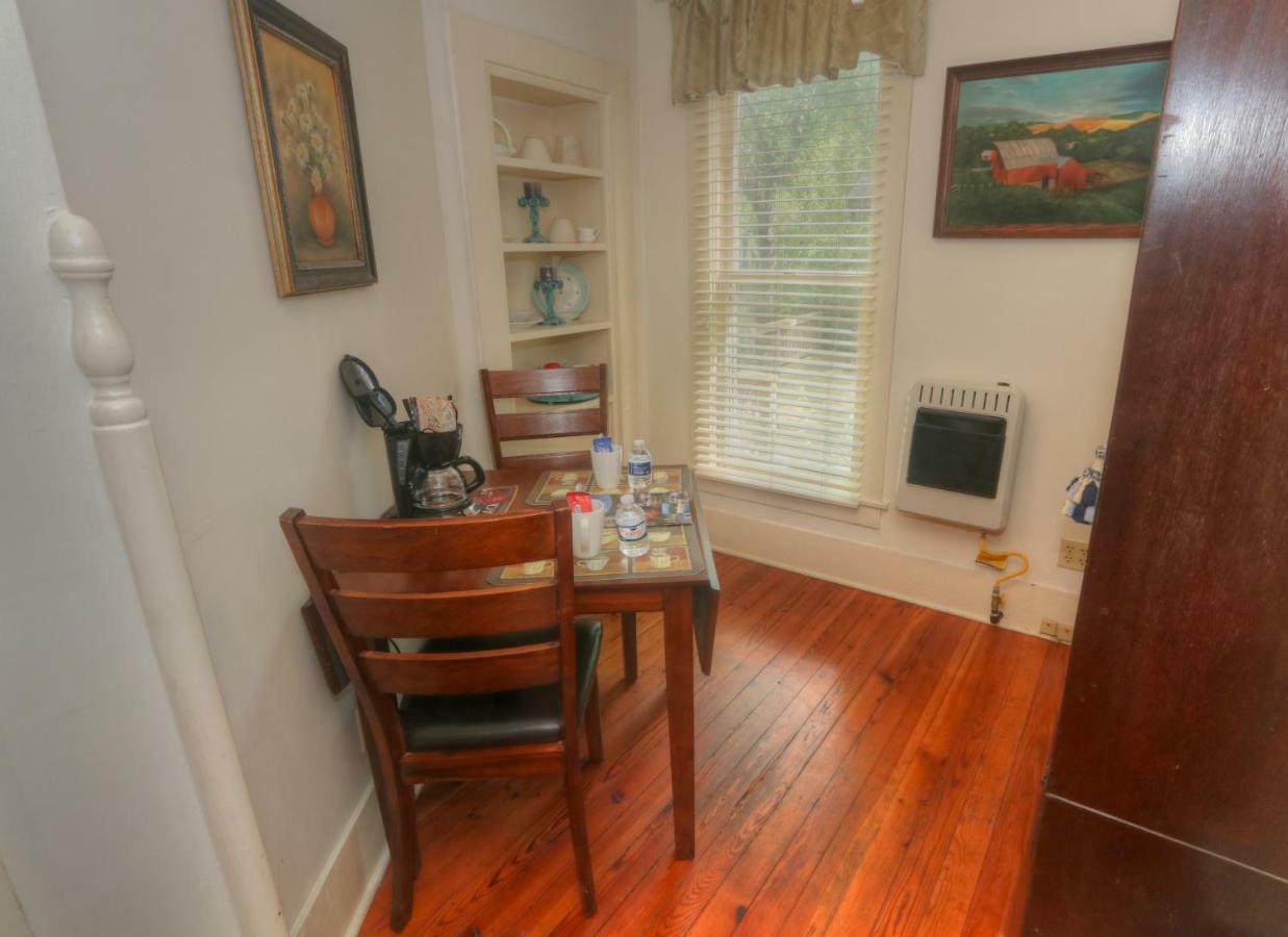 Hidden Springs Bed And Breakfast Eureka Springs Esterno foto